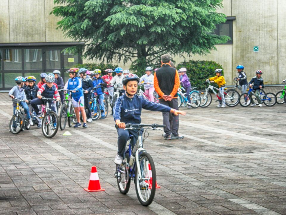 Ciclopatente nelle scuole: Lecco - 2011