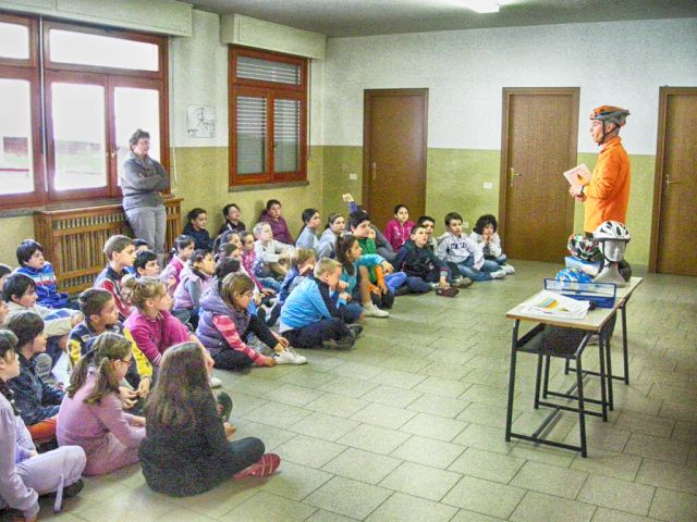 Ciclopatente nelle scuole: Pasturo - 2011